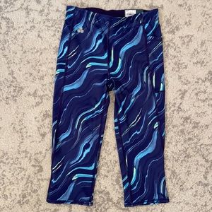 Girls high rise capris size 8 (M)